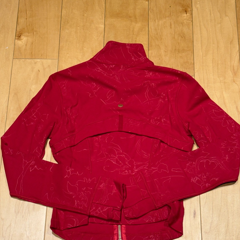 Cropped Define Jacket (Year of Snake Emboss) - Picture 2 of 4